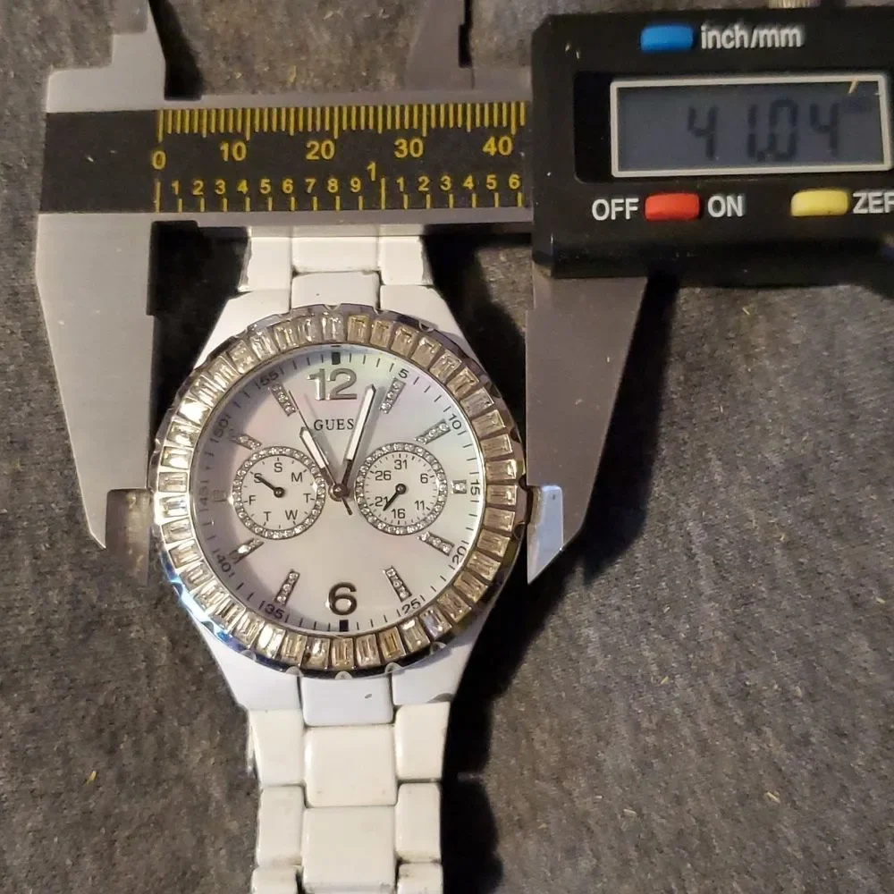 💎Guess‎ White/Mother of Pearl/Swarovski Crystal Emerald Cut Chrono Watch💎